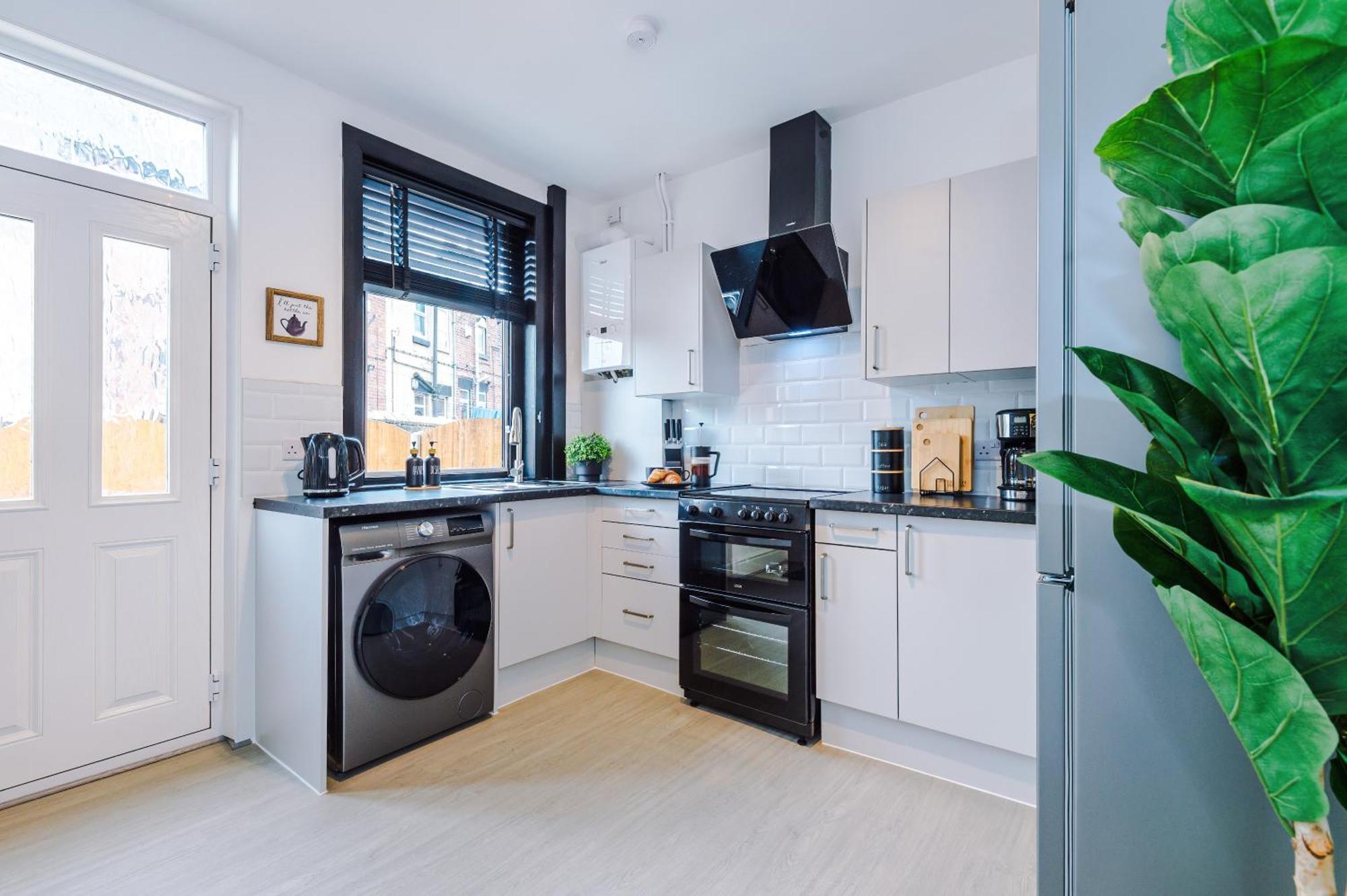 Modern Premium 3 Bed Hidden Gem - Central Location Барнсли Экстерьер фото
