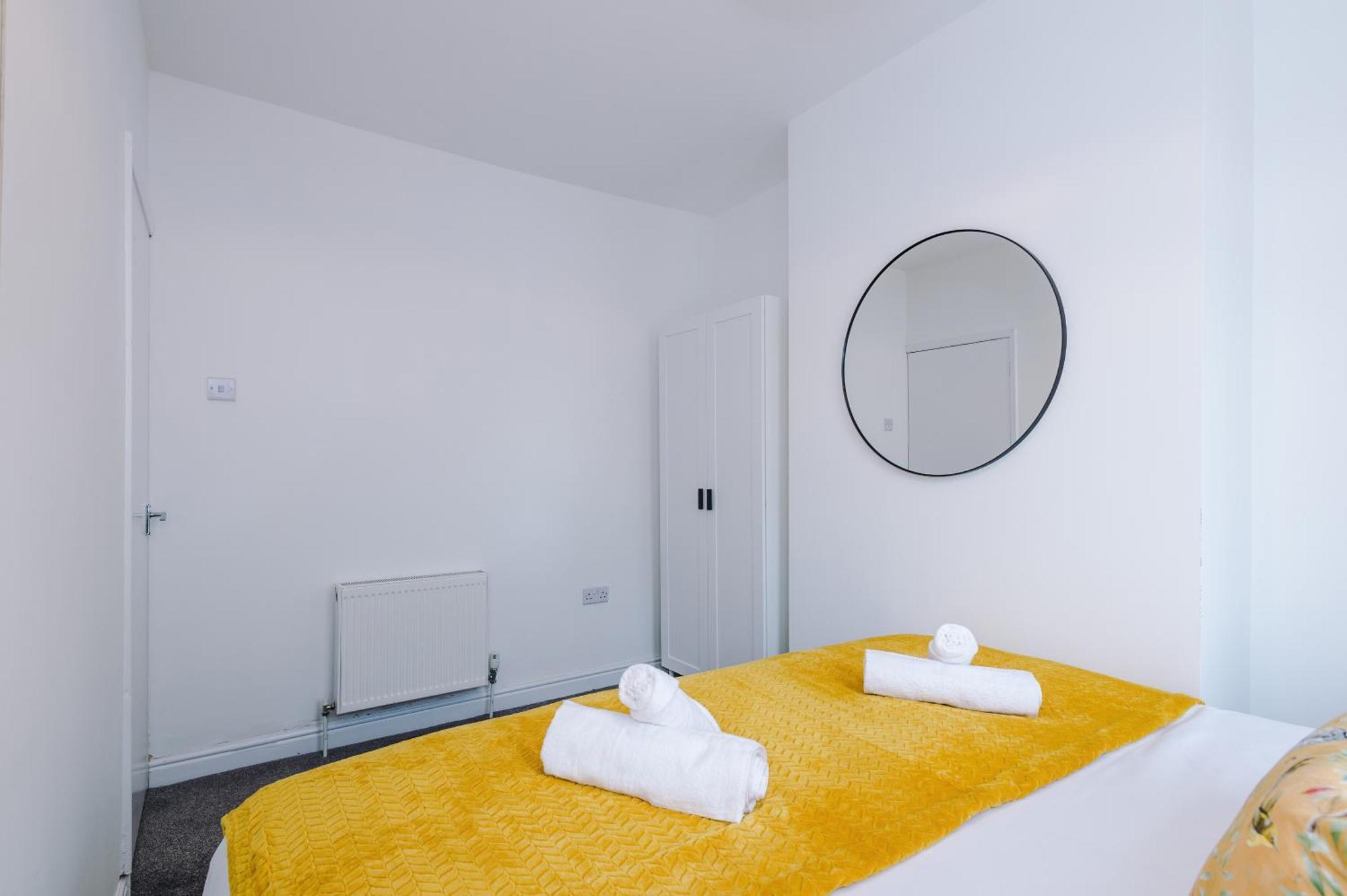 Modern Premium 3 Bed Hidden Gem - Central Location Барнсли Экстерьер фото